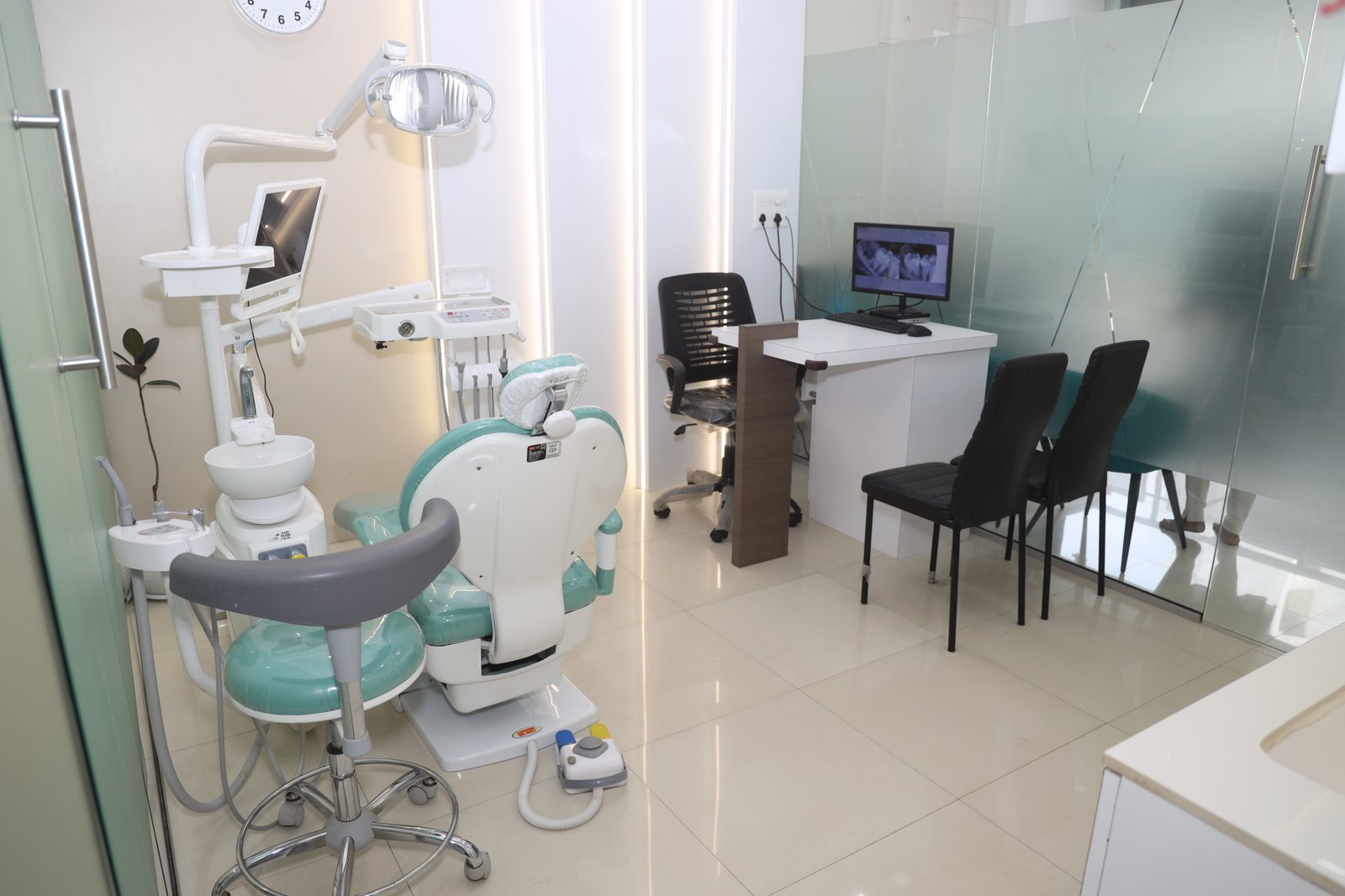 Dr. Vishakha Sawalakhe